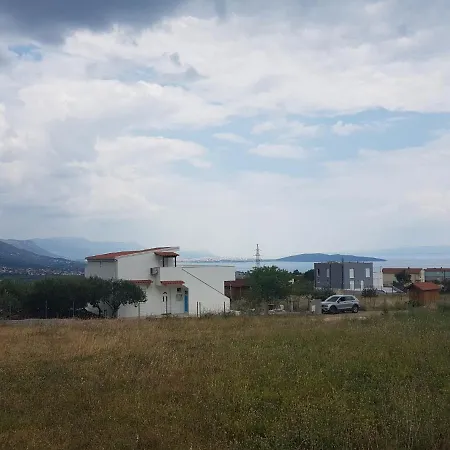 Family Friendly House With A Swimming Pool Kastel Novi, Kastela - 16199 Кастель-Нови