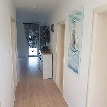 Family Friendly House With A Swimming Pool Kastel Novi, Kastela - 16199