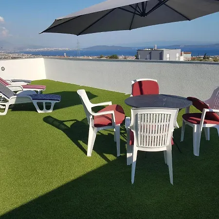 Family Friendly House With A Swimming Pool Kastel Novi, Kastela - 16199 *