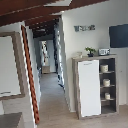 Дом отдыха Family Friendly House With A Swimming Pool Kastel Novi, Kastela - 16199