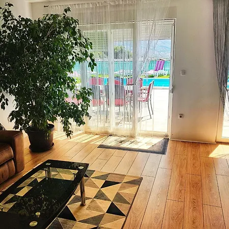 Дом отдыха Family Friendly House With A Swimming Pool Kastel Novi, Kastela - 16199