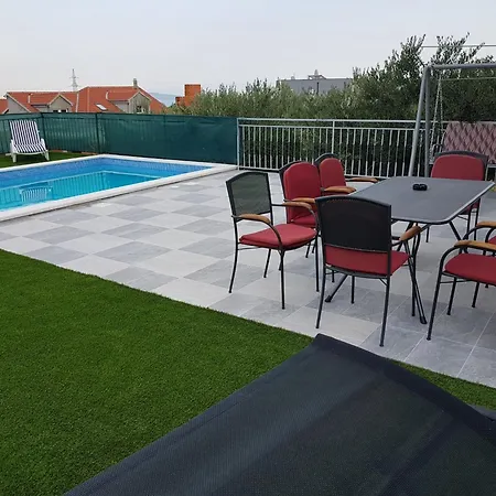 Дом отдыха Family Friendly House With A Swimming Pool Kastel Novi, Kastela - 16199